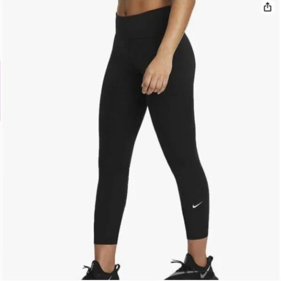 NIKE One Women's Mid-Rise Cropped Leggings - Picture 2 of 15